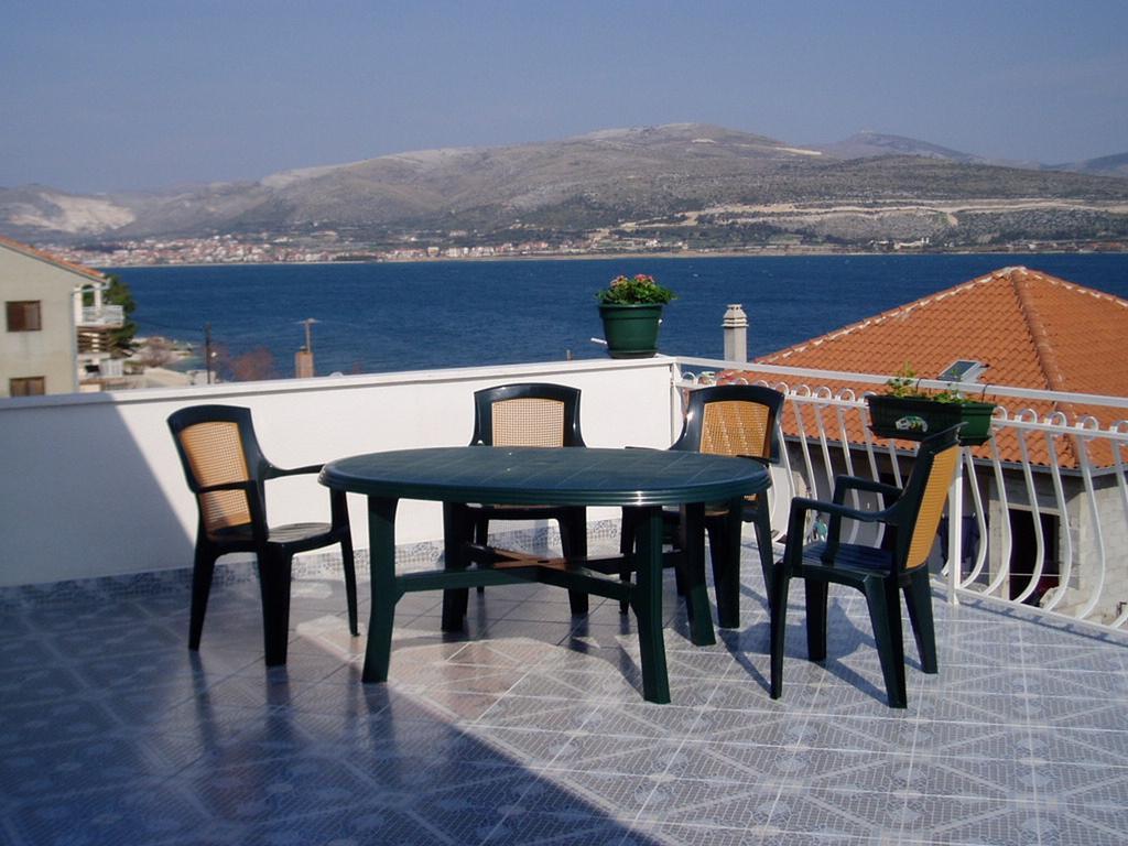 Apartments Belas Trogir Eksteriør billede
